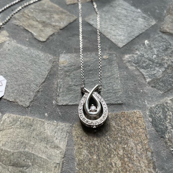 0.16ct. Diamond Pendant Sterling Silver Chain - Picture 6 of 13